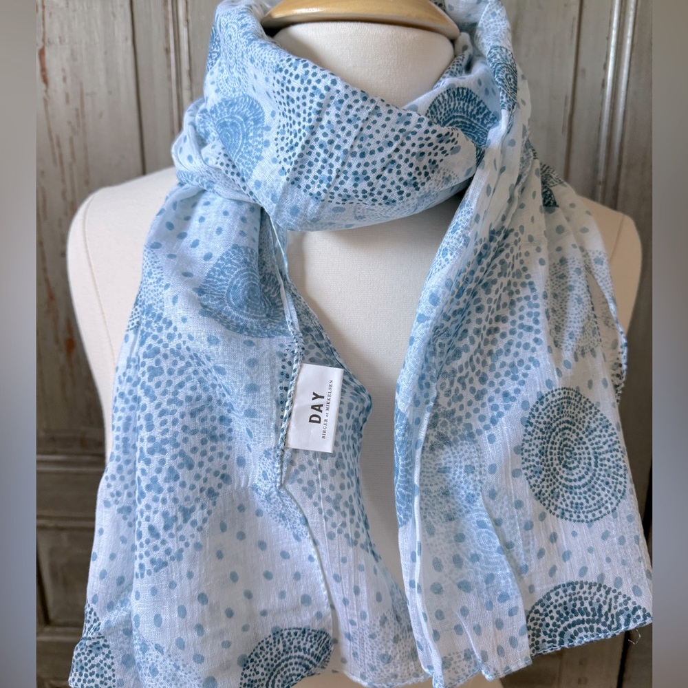 Day (Birger et Mikkelsen) scarf